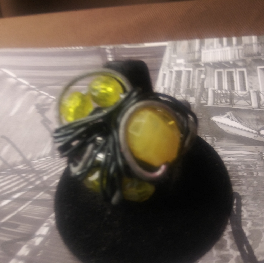 Jewelry - Picture 5 of 10
